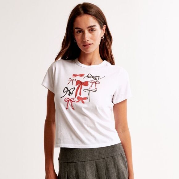 Abercrombie & Fitch Bow Graphic T-Shirt - Picture 1 of 3